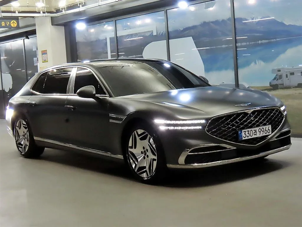 2024 Genesis G90