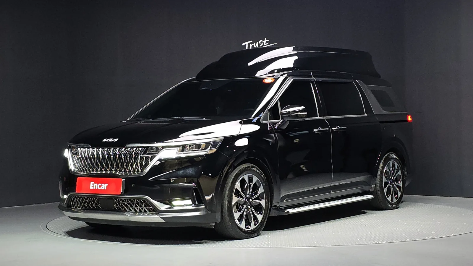 2023 Kia Carnival