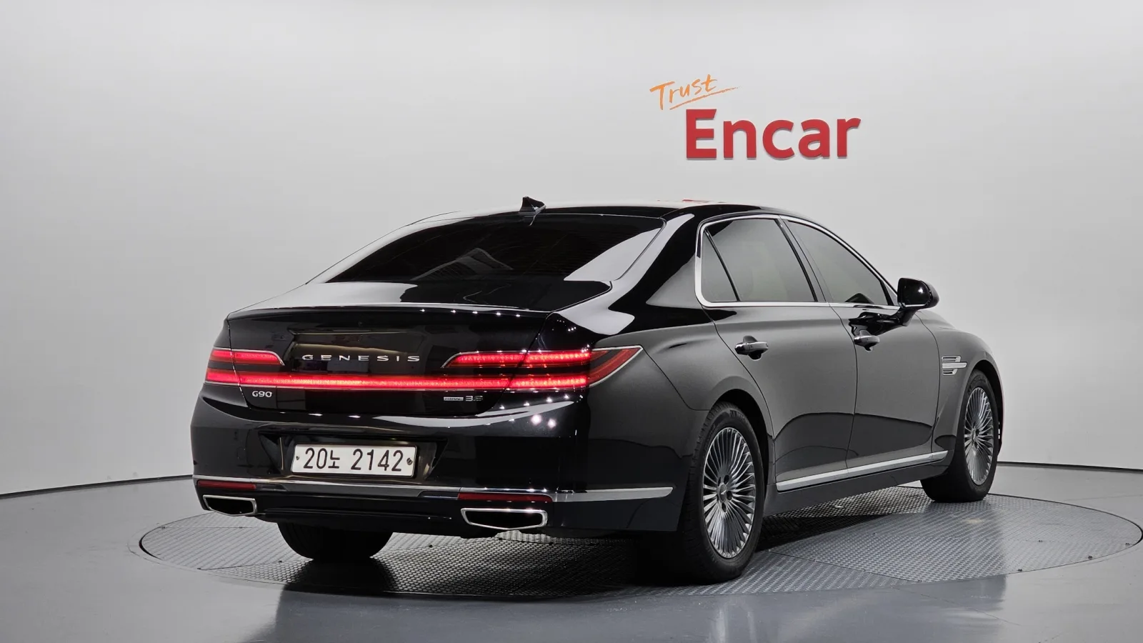 2019 Genesis G90