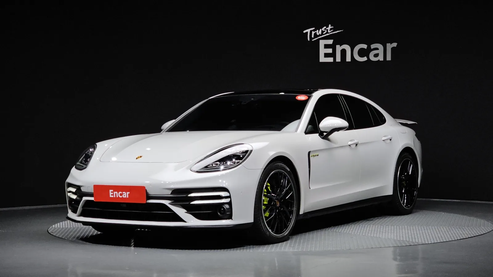 2022 Porsche Panamera