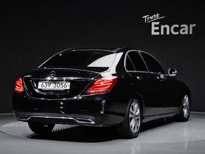2017 Mercedes-Benz C-Class