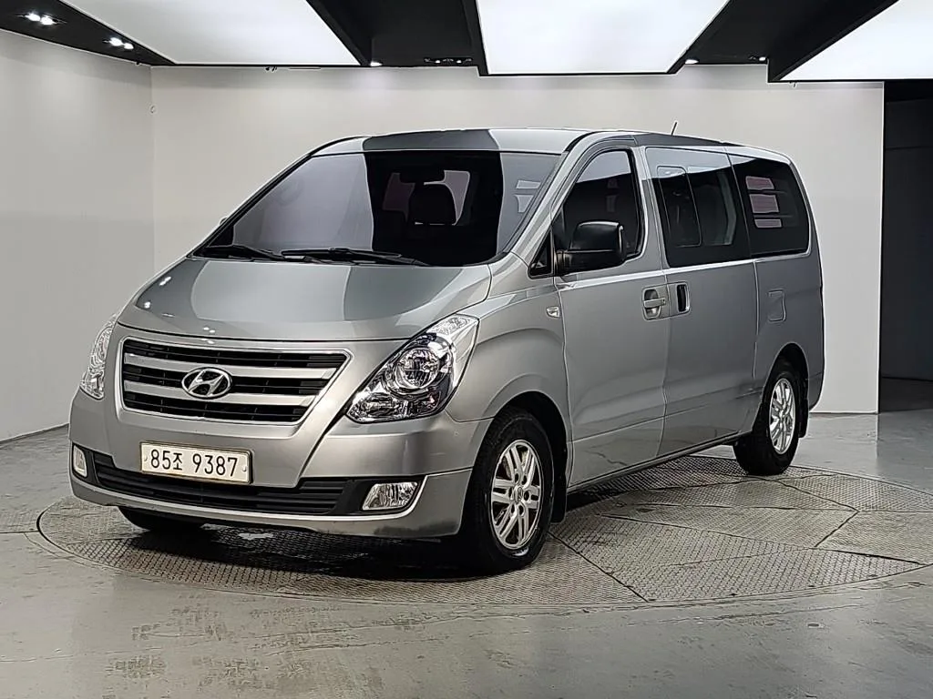 2016 Hyundai Starex