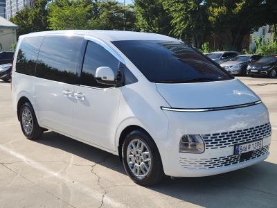 2025 Hyundai Staria