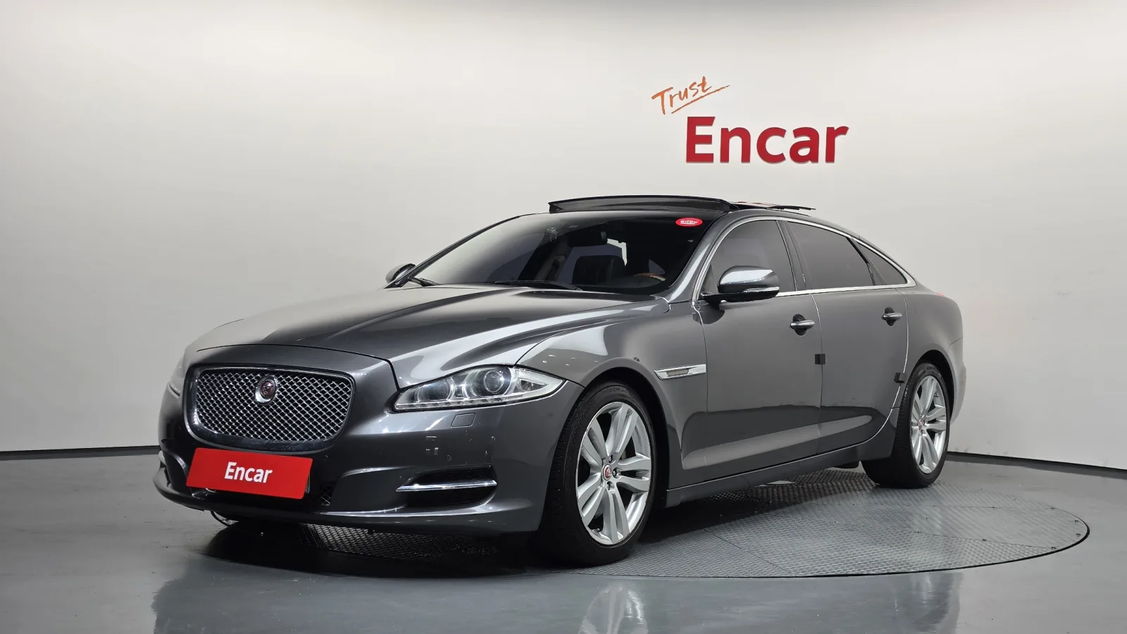 2015 Jaguar XJ