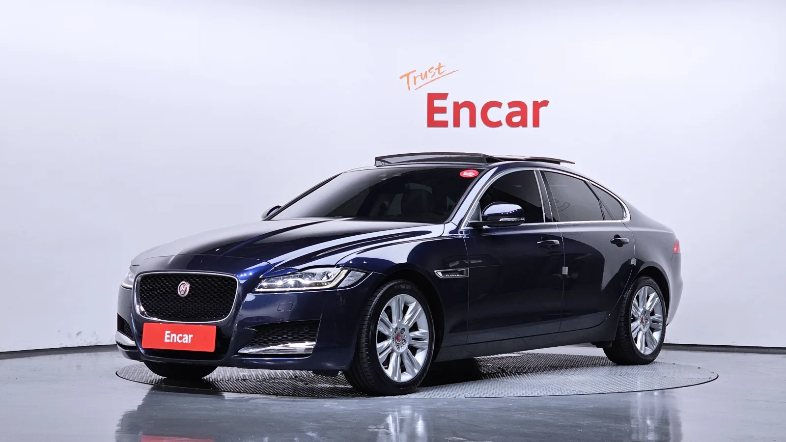 2017 Jaguar XF