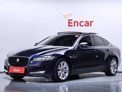 2017 Jaguar XF