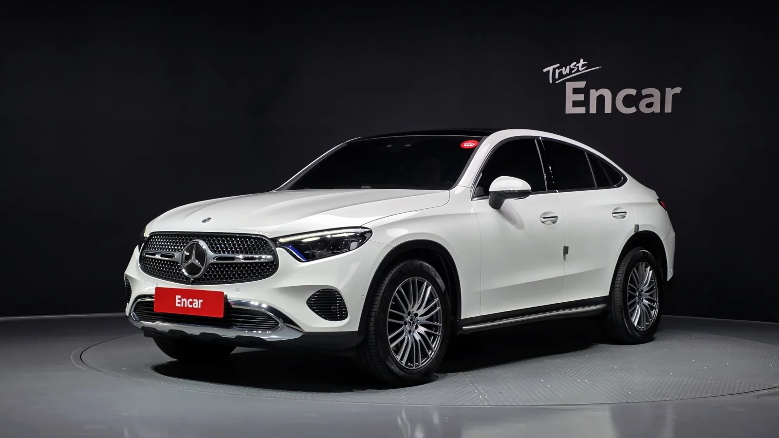 2025 Mercedes-Benz GLC-Class