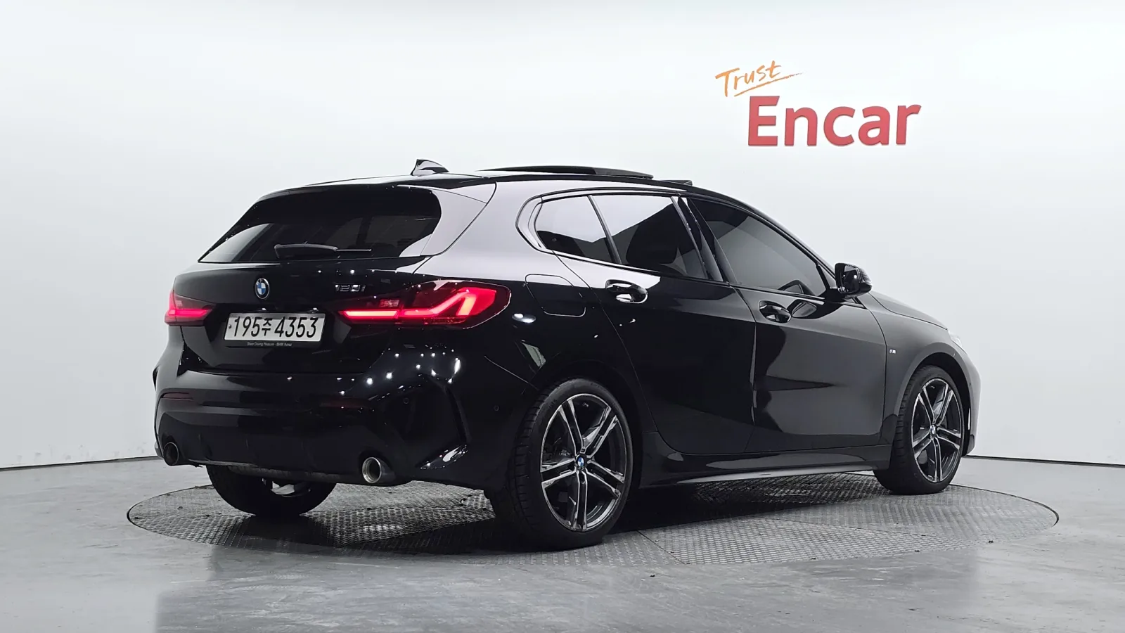 2023 BMW 1-Series