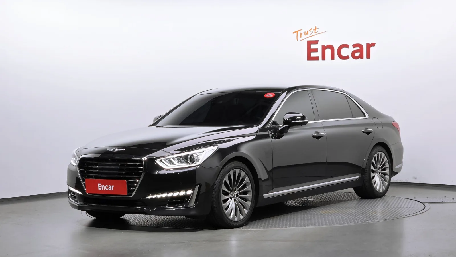 2018 Genesis EQ900