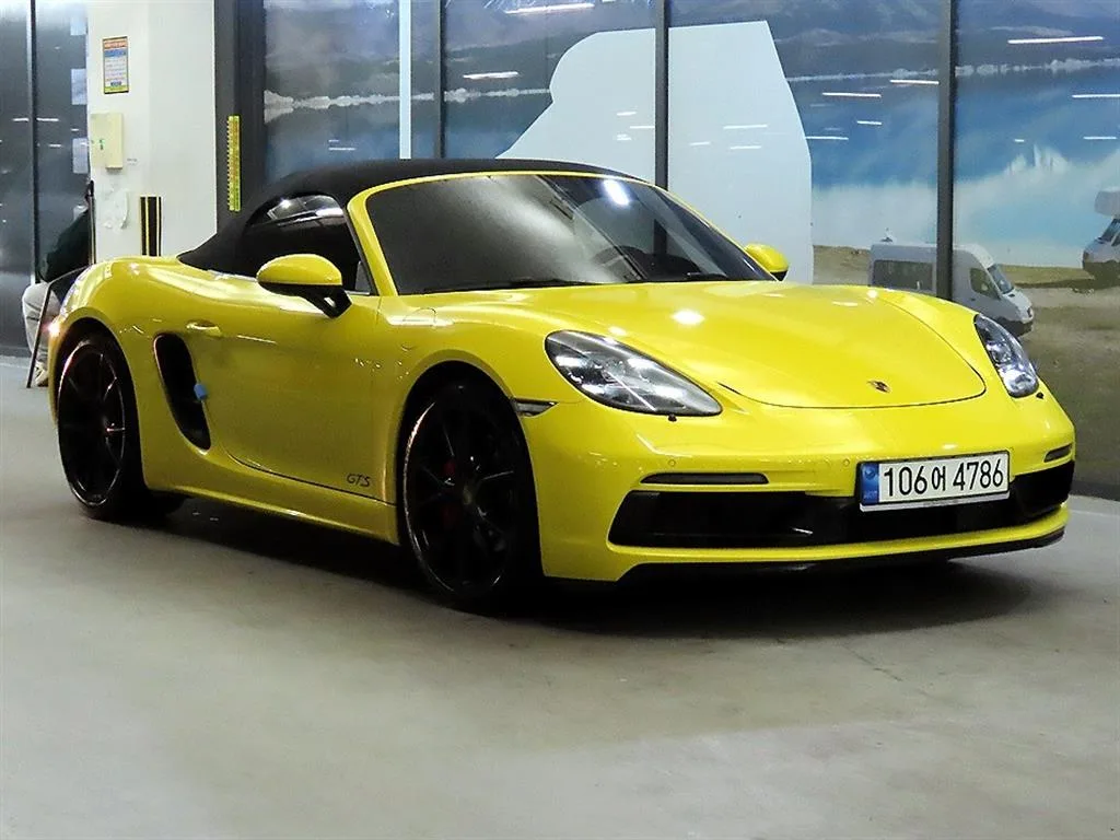2019 Porsche 718