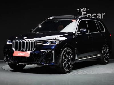 2022 BMW X7
