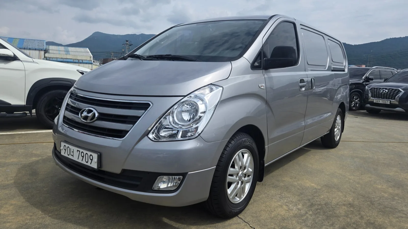 2017 Hyundai Starex