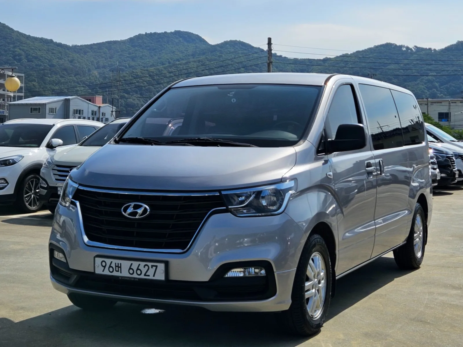 2018 Hyundai Starex