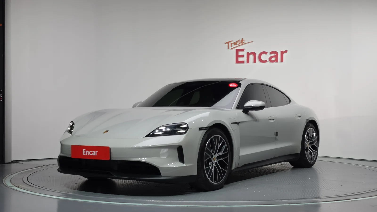 2025 Porsche Taycan