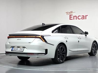 2025 Kia K8
