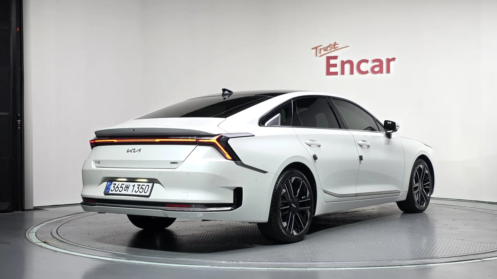 2025 Kia K8