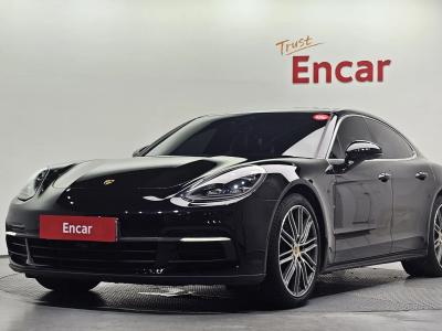 2020 Porsche Panamera