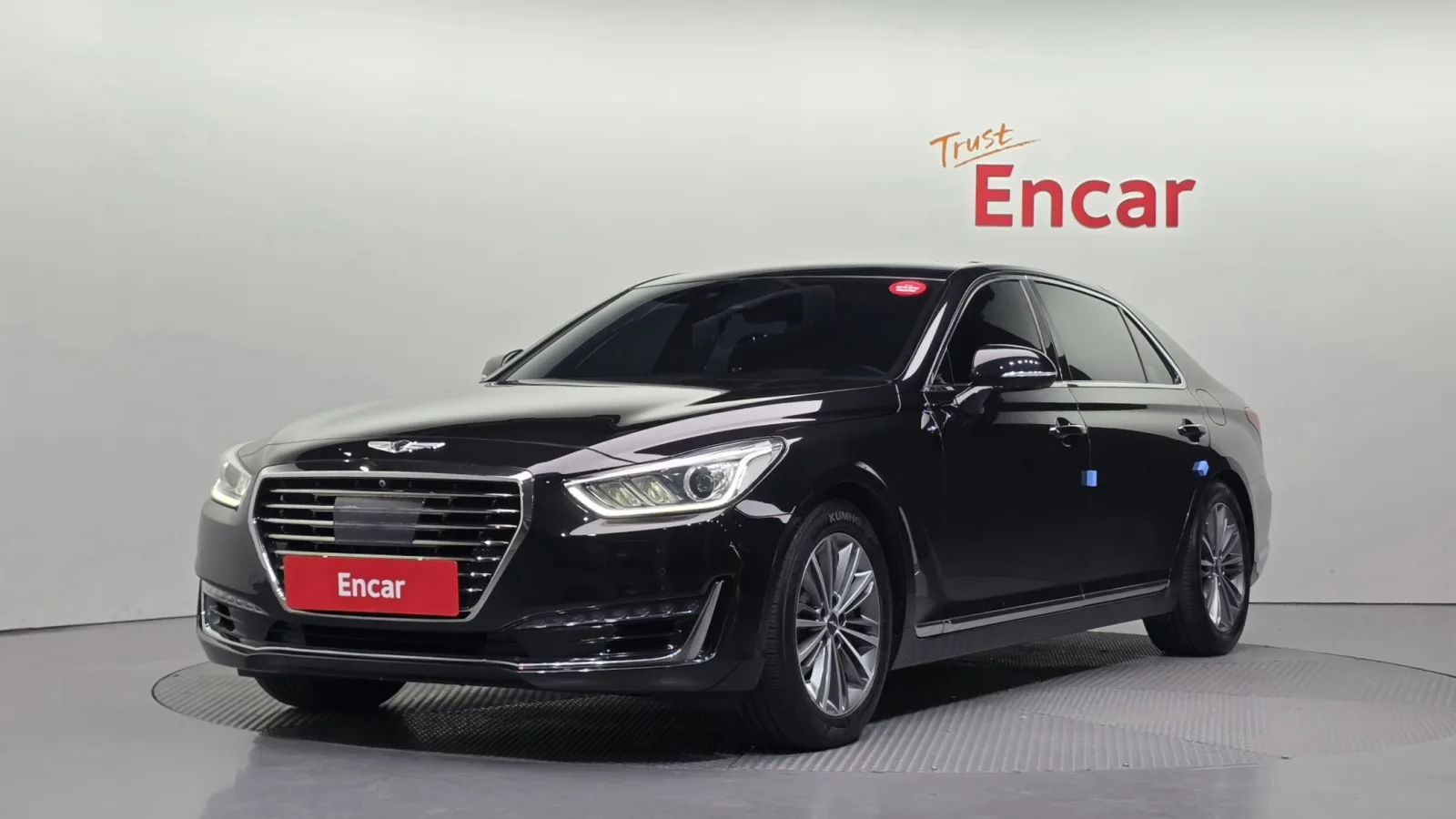 2018 Genesis EQ900