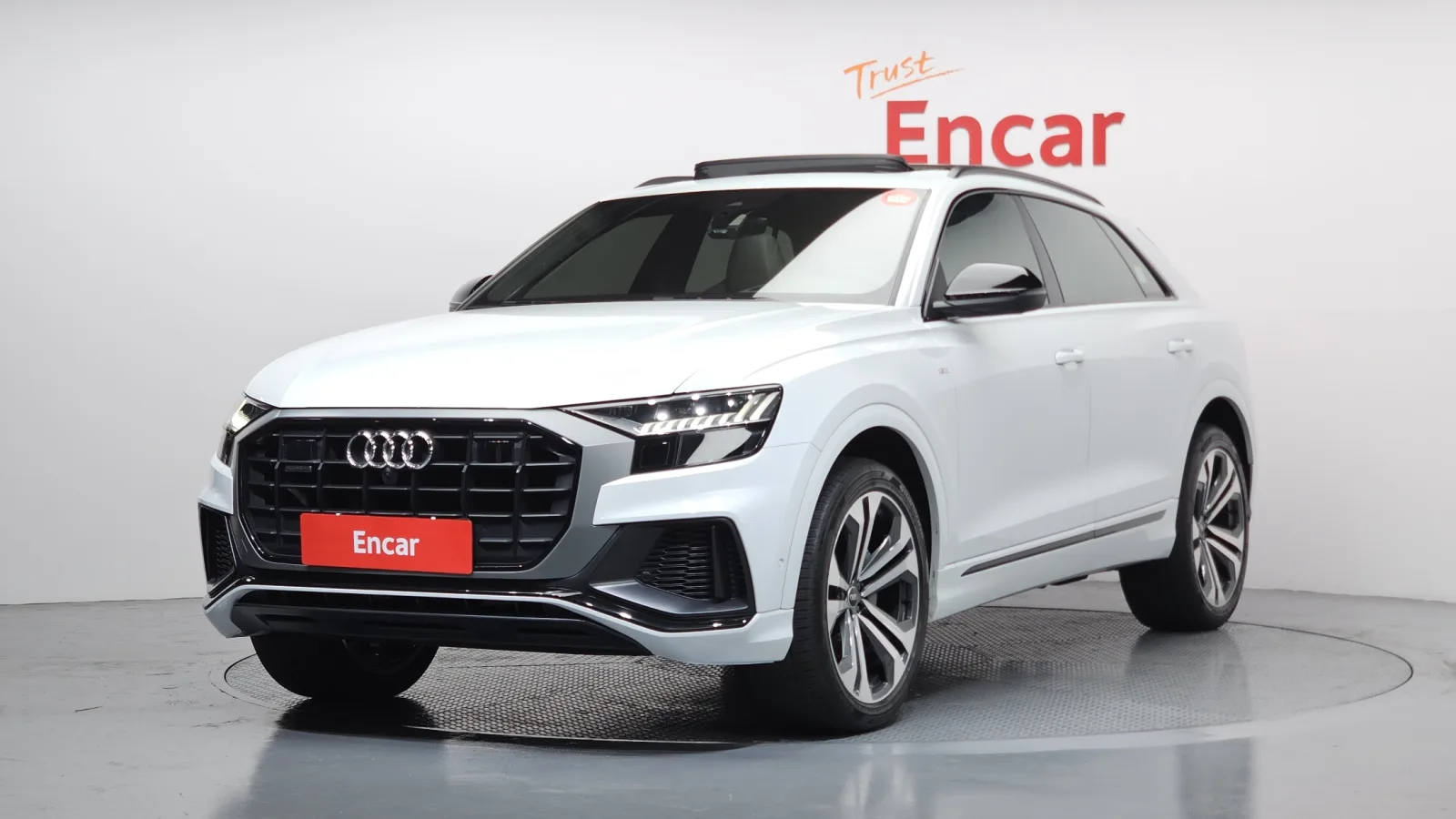 2023 Audi Q8