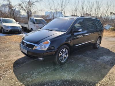 2013 Kia Carnival