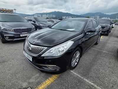 2016 Hyundai Grandeur