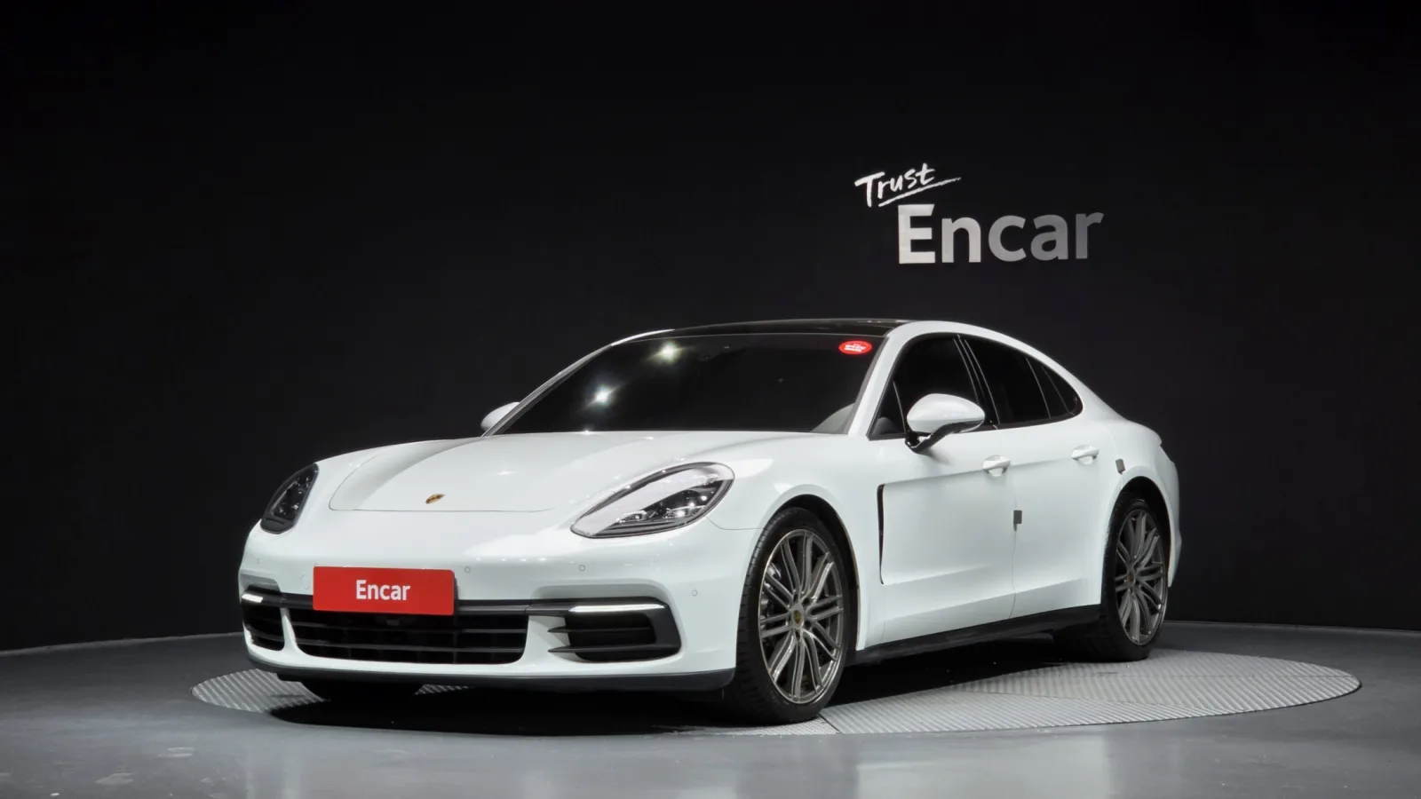 2018 Porsche Panamera