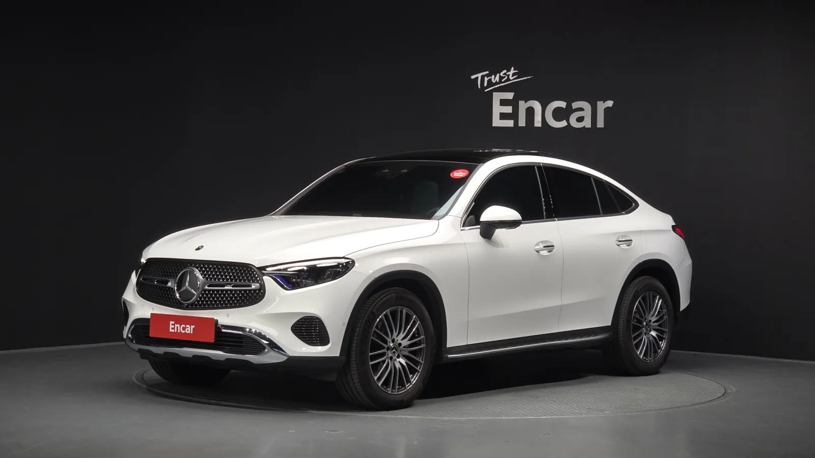 2025 Mercedes-Benz GLC-Class