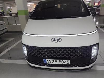 2022 Hyundai Staria