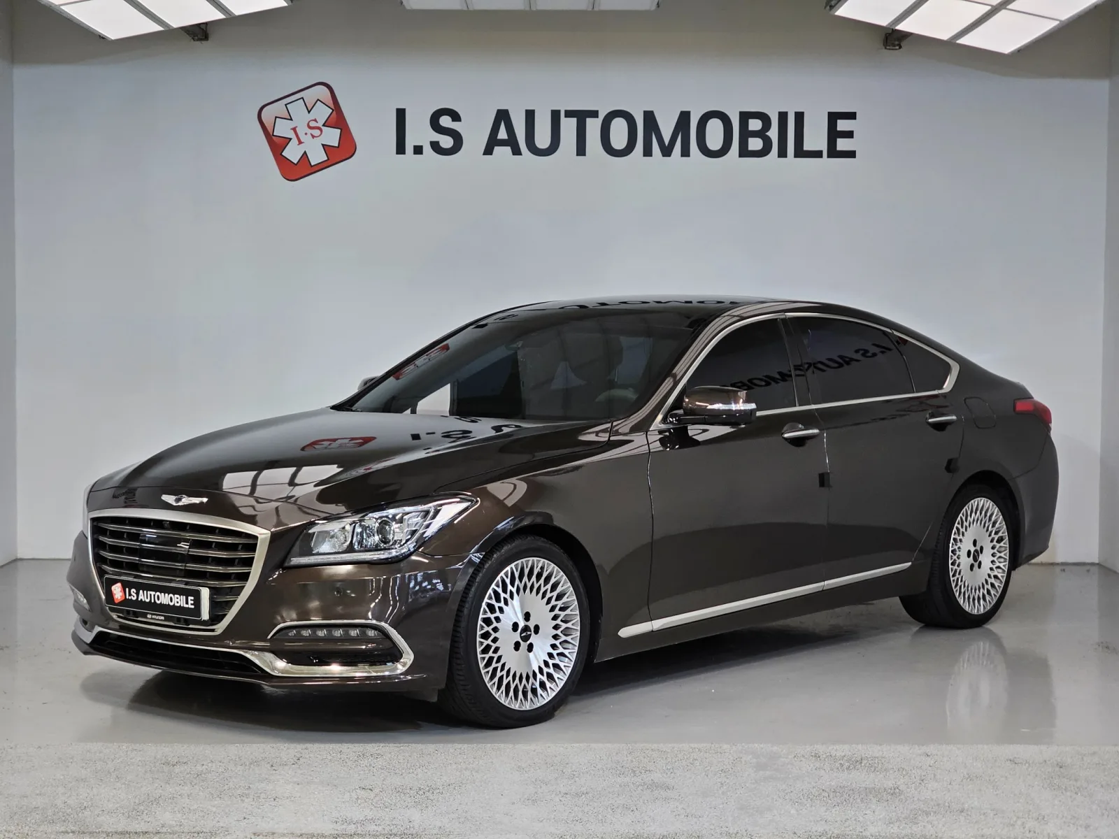 2017 Genesis G80