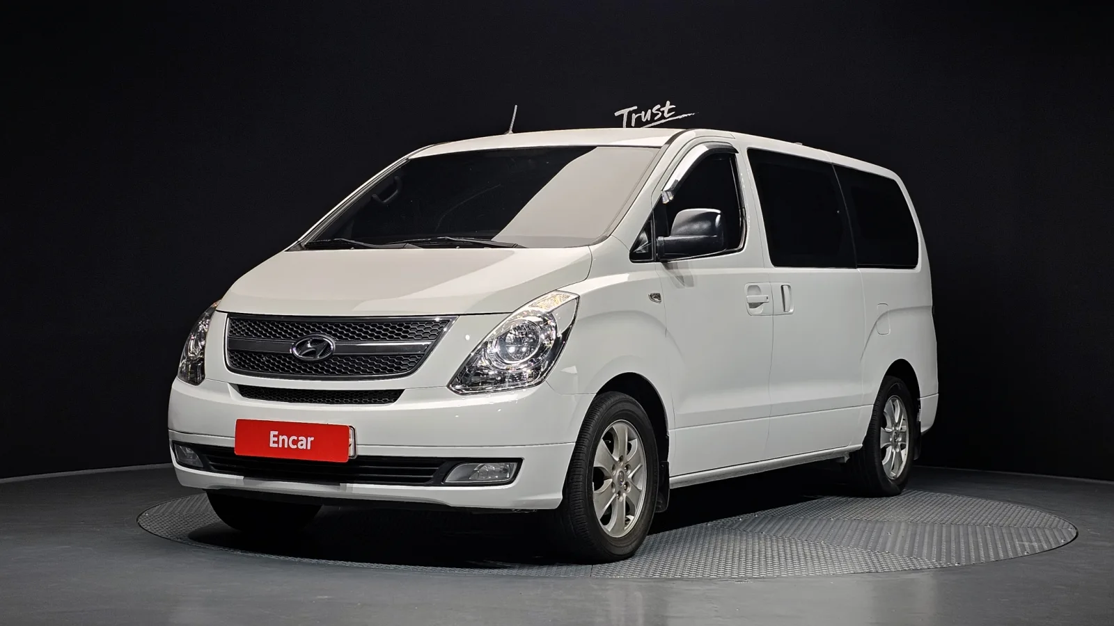2012 Hyundai Starex