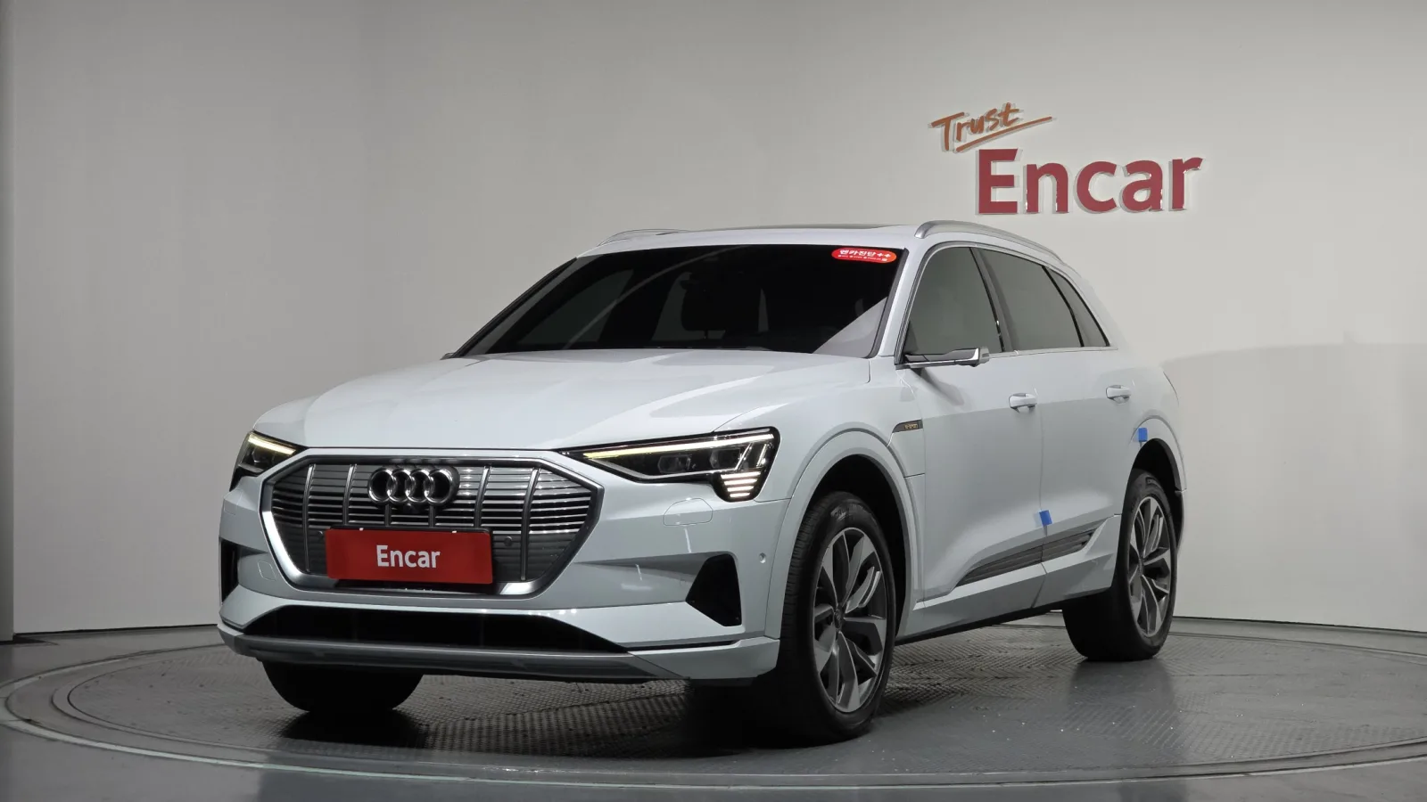 2022 Audi e-tron