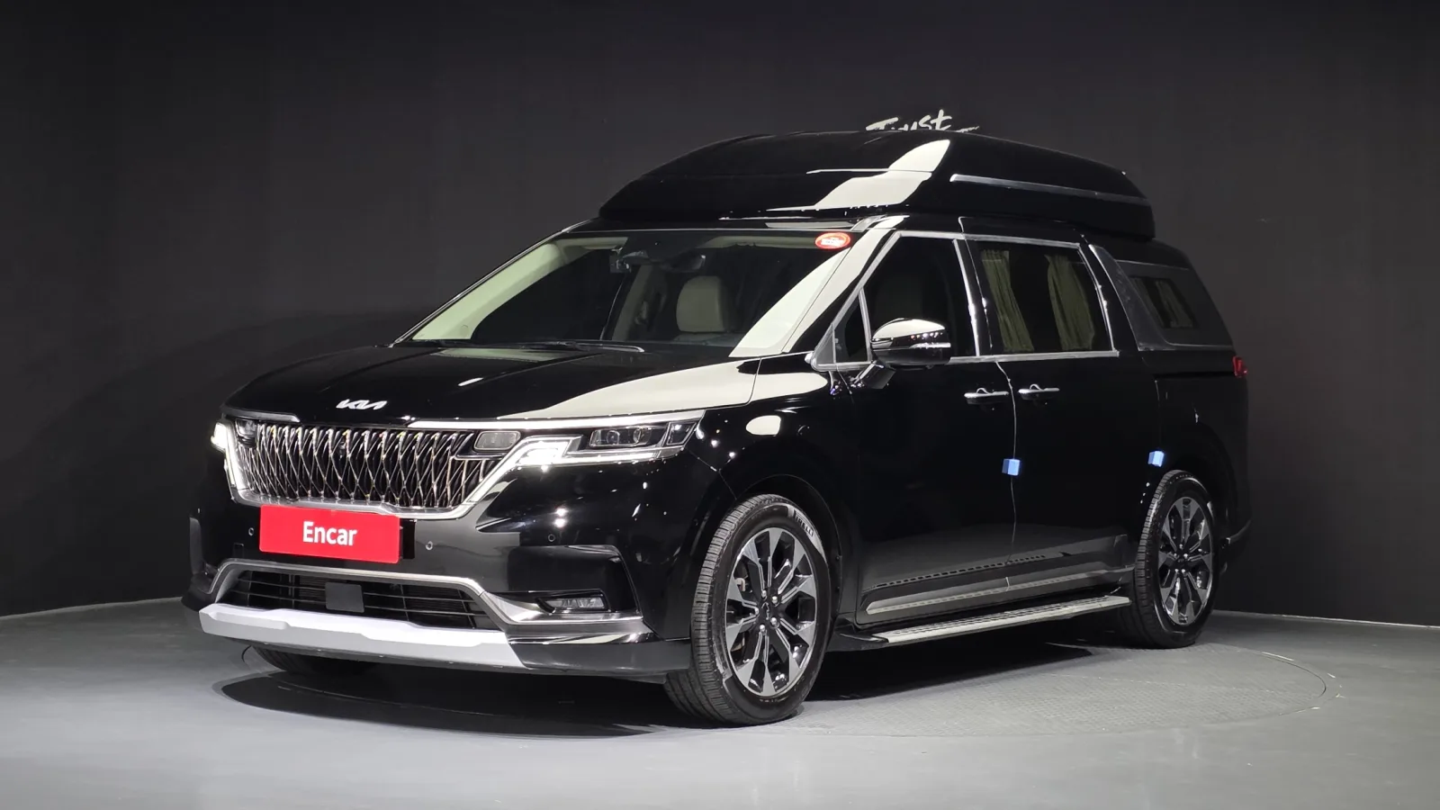 2023 Kia Carnival