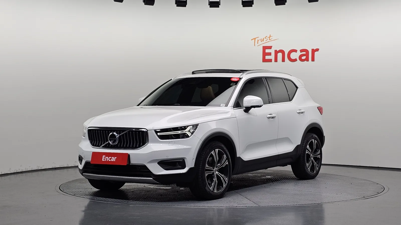 2021 Volvo XC40