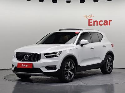 2021 Volvo XC40