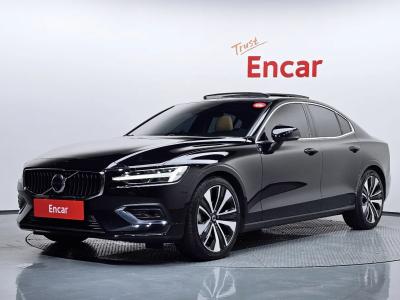 2025 Volvo S60