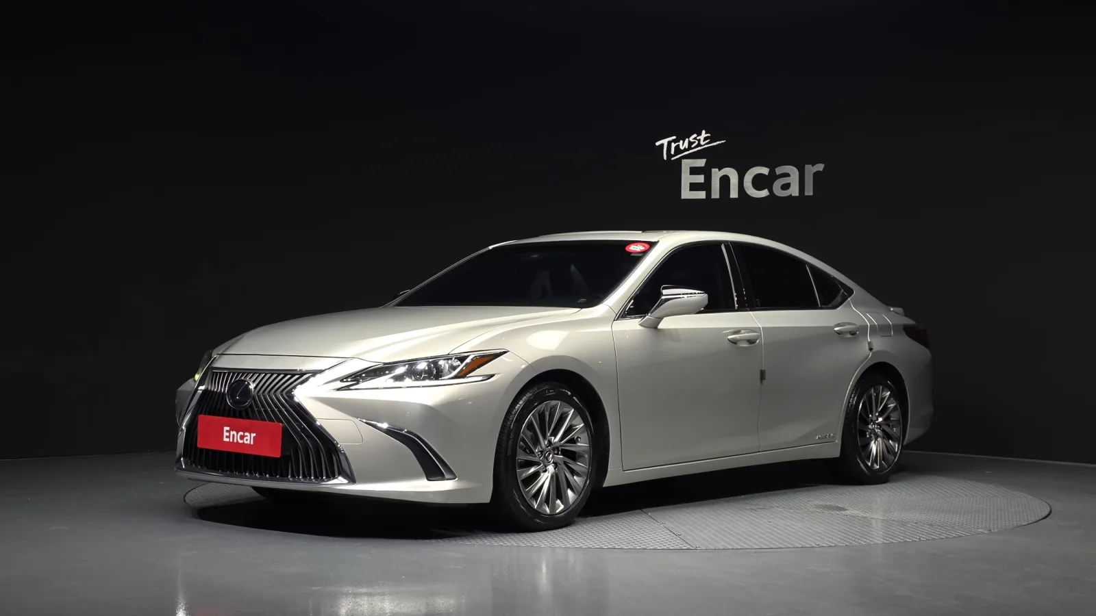 2019 Lexus ES