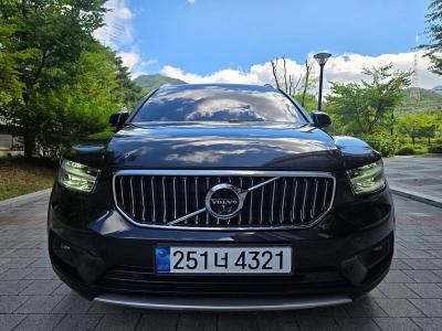 2021 Volvo XC40