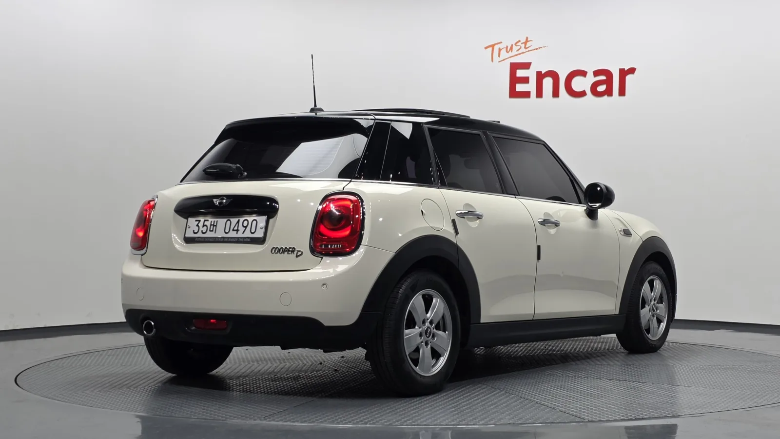 2016 MINI Cooper