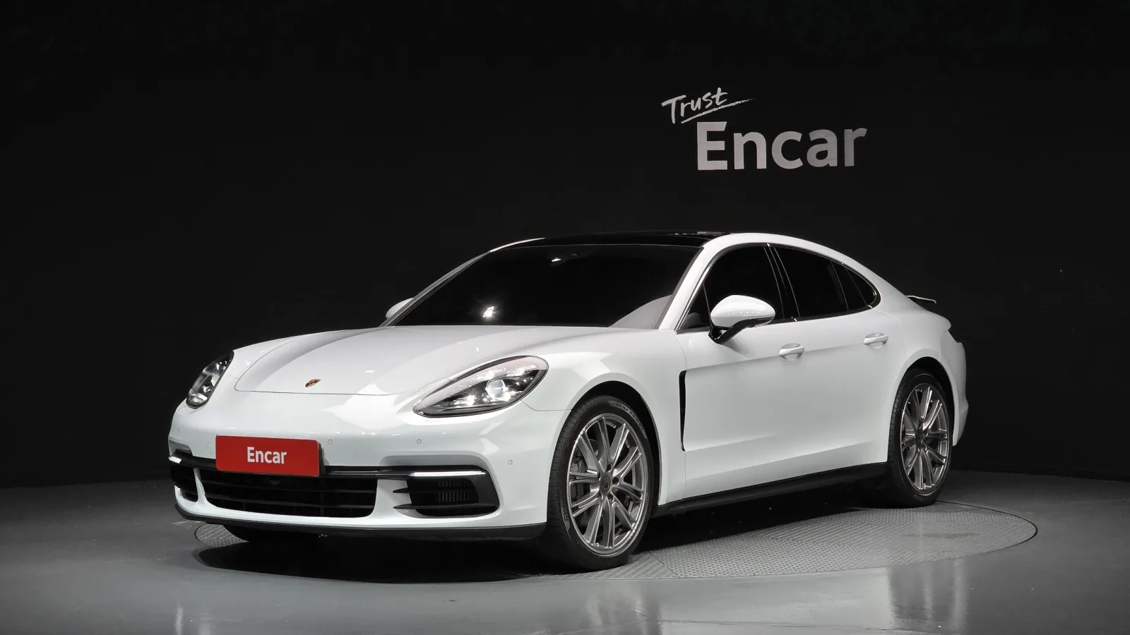 2018 Porsche Panamera