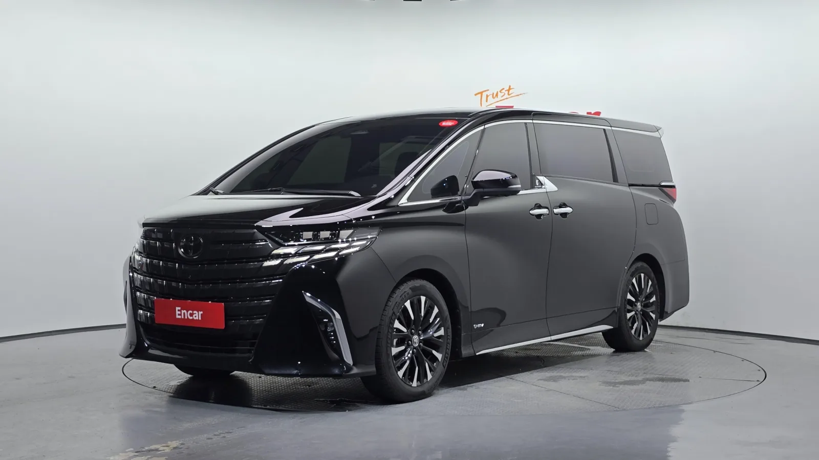 2025 Toyota Alphard