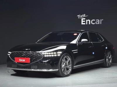 2023 Genesis G90