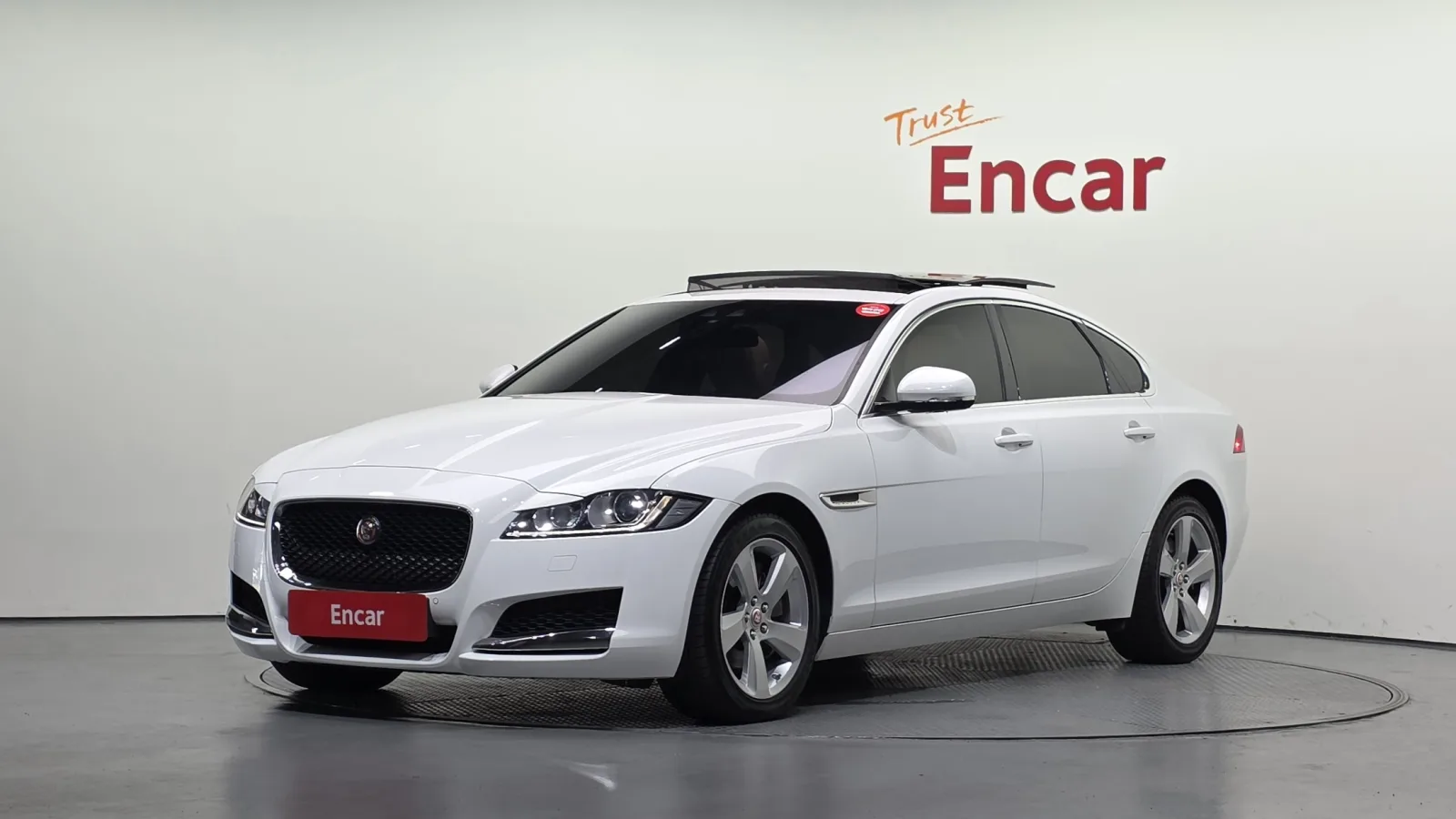 2018 Jaguar XF