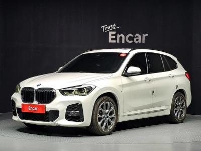 2022 BMW X1