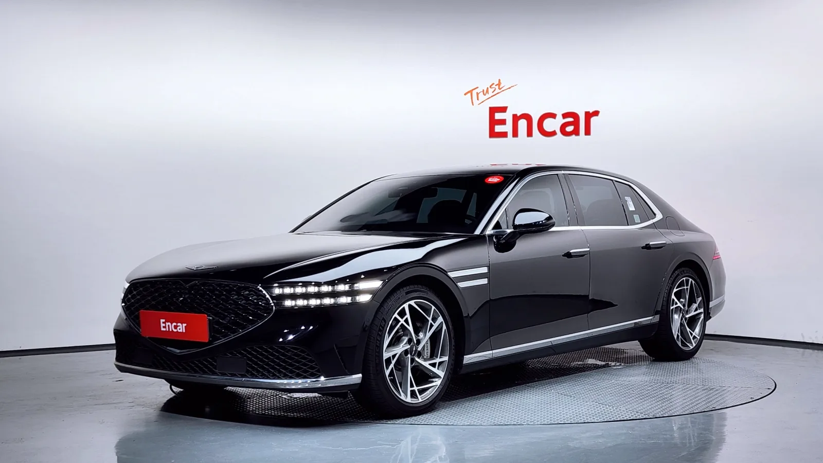 2022 Genesis G90