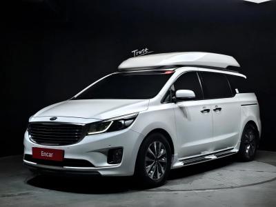 2015 Kia Carnival