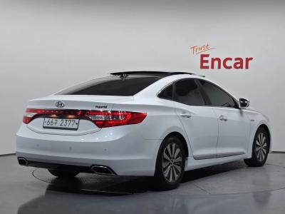 2015 Hyundai Grandeur