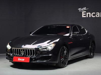 2018 Maserati Ghibli