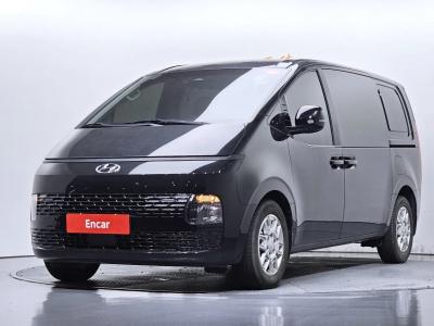 2023 Hyundai Staria