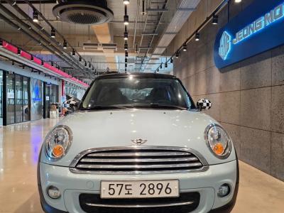2013 MINI Cooper