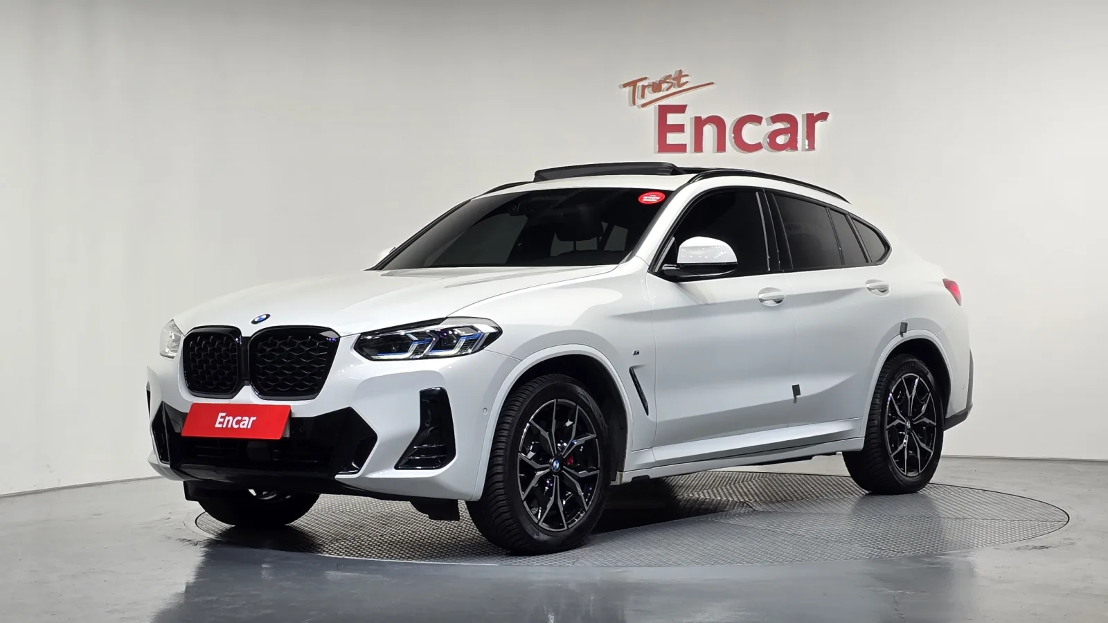2023 BMW X4